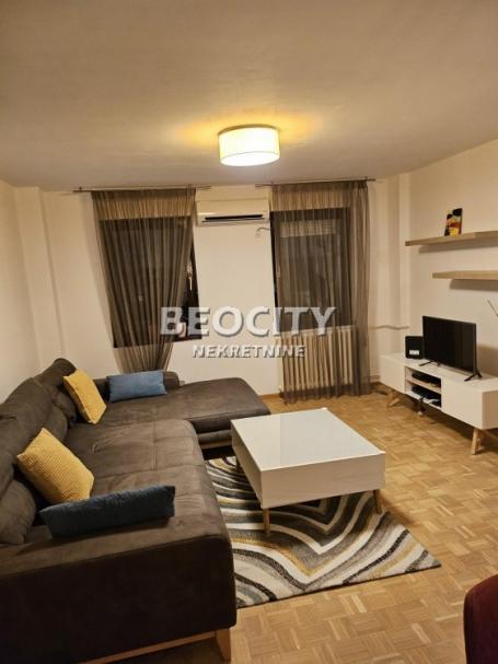 Novi Sad, Liman 3, Narodnog Fronta, 2. 0, 55m2, 700EUR