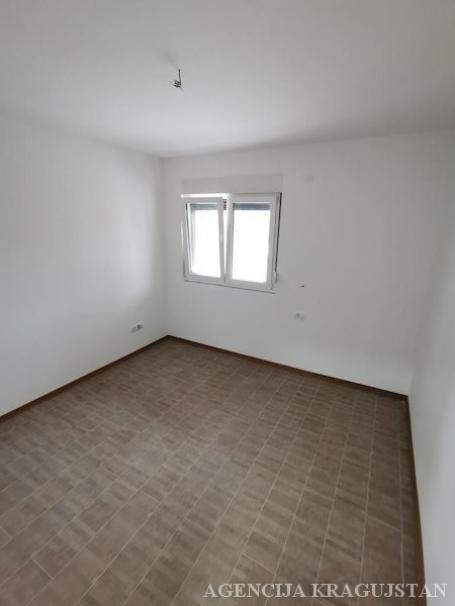 Prodaja, Stan, 69. 00m2 , Erdoglija