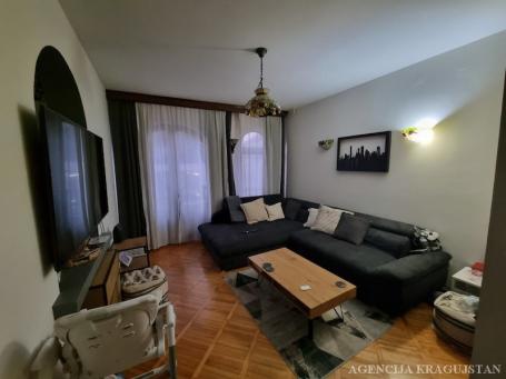 Prodaja, Stan, 138. 00m2 , Centar