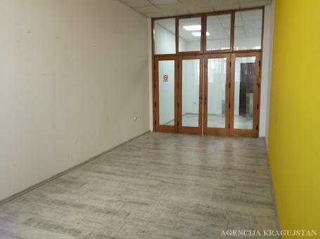 Prodaja, Lokal, 74. 00m2 , Centar