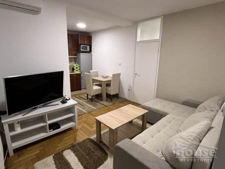 Izdavanje NOVI SAD, CENTAR, kv: 40, € 500, ID: 9116761