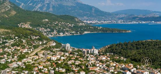 Urbanizovan plac 2544m2 iznad magistralnog puta Sutomore-Čanj, opština Bar. 