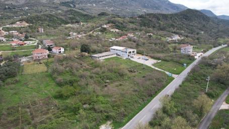 Urbanizovani Plac od 4752m² na Atraktivnoj Lokaciji u Radanovićima, Kotor