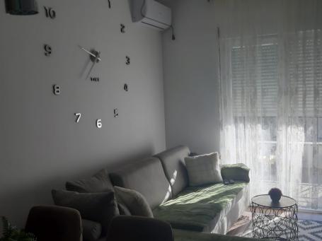 Potpuno opremljen garsonjera 22m2 +8m2 terase-Dubovica Lux, Budva