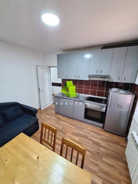 Kuća na Bulevaru Medijana ID#5806