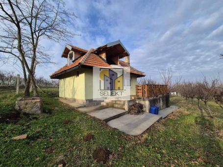 Nova vikendica sa prelepim pogledom na Juhoru za uživanje