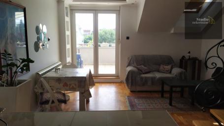 SAJAM, BETANIJA, ČETVOROSOBAN, 700 EURA