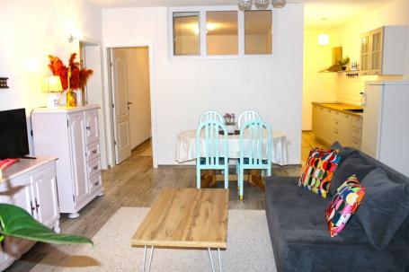 Prodaja, Stan, 72m2 , Okrug Gornji