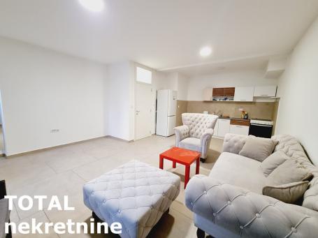 NOVI SAD - SAJAM - 70. 00 m2