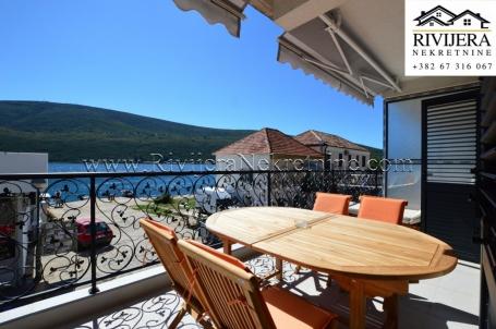 Prvi red do mora dvosoban luksuzan stan Djenovic Herceg Novi