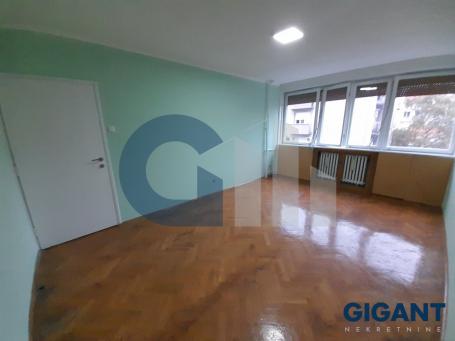 DUŠANOVAC-KOD POŠTE, 71M2, III, CG