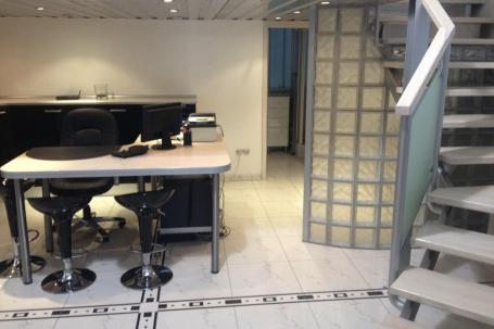 Split, Firule, poslovni prostor na vrhunskoj lokaciji s galerijom