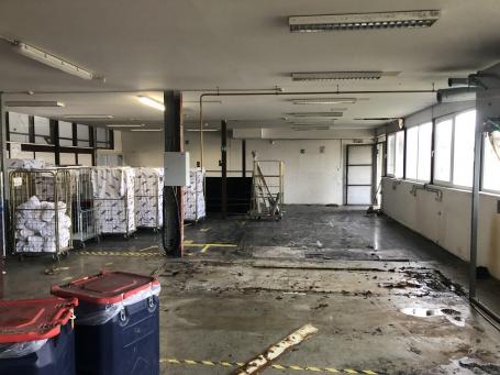 ZEMUN NOVOSADSKI AUTOPUT 700m2 , 4400e