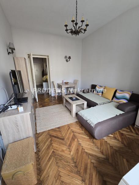 Cvetni trg, kod Beograđanke