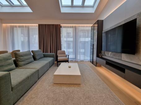 EKSKLUZIVNO! Nov, luksuzan i potpuno opremljen dvosoban stan 106. 13m² u prestižnom stambenom komple