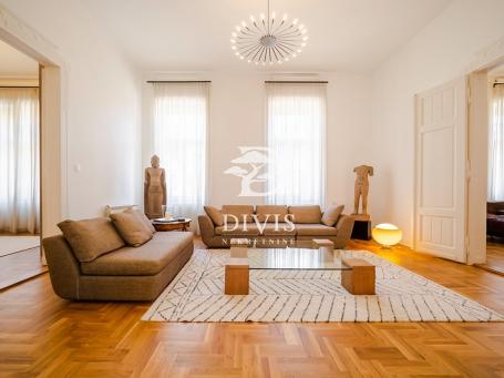 Renoviran 3. 0 salonski stan, centar Subotice 153m2