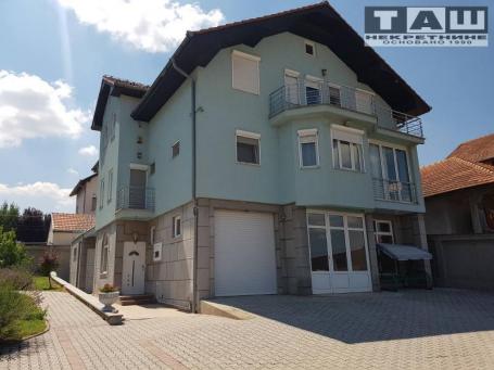 ODLICNA KUĆA U NASELJU DENINO BRDO