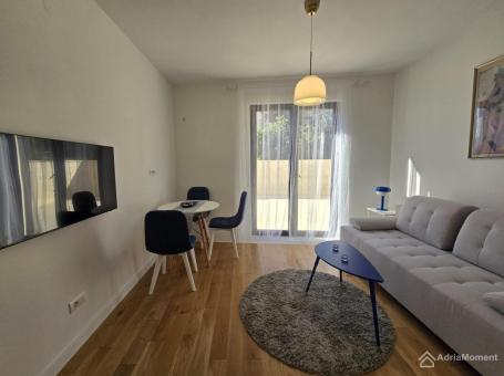 Novi studio u Tivtu, u blizini Porto Montenegro