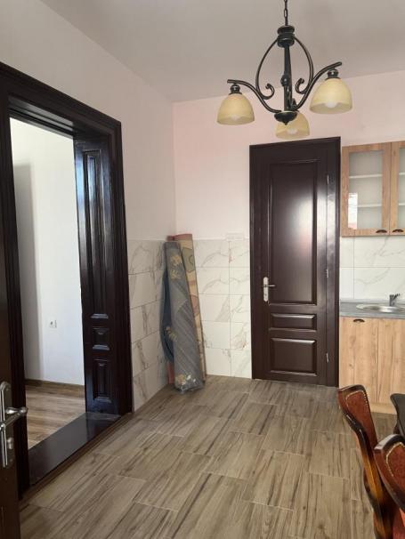 Kuća 50m2 u centru, sa parkingom u dvorištu