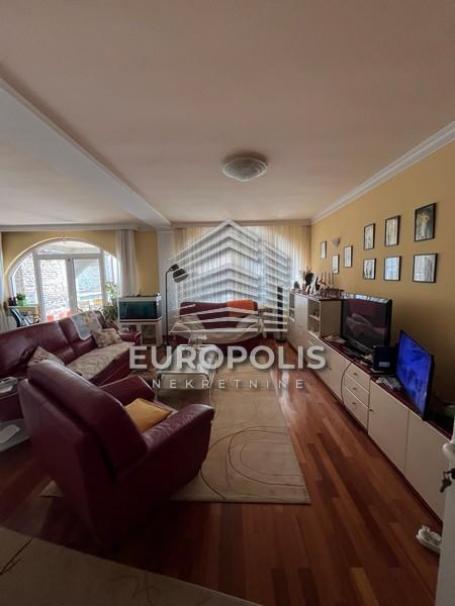 Izdavanje kuće u Zemunu, Donji grad ID#7246