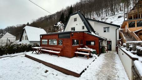 Objekat sa apartmanima i restoranom-bez provizije