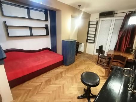 Nameštena garsonjera 22m2 u novijoj zgradi - Socijalno