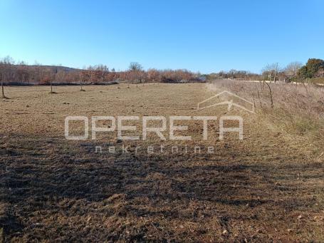 Žminj, Žminj, 3.909,00 m2, 175.900,00 EUR