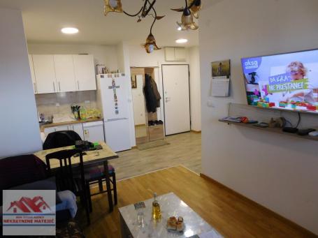 NOVOGRADNJA 49M2, ZGRADA TRNAVA KOD PLAZE, –85. 000 E