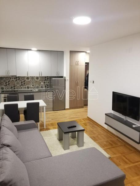 NOVI SAD - FUTOŠKA - 38. 00 m2