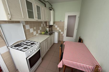 Osijek, Jug II, jednosoban stan, 32, 56 m2, 3. kat, odlična lokacija