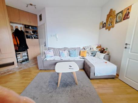NOVI SAD - GRBAVICA - 38. 00 m2