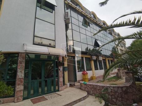 Poslovni prostor, 535m2, Centar, Podgorica