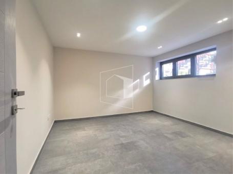 Poslovni prostor, 38m2, Preko Morače, Podgorica