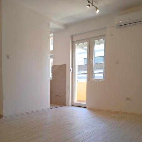 Poslovni prostor, 57m2, Centar, Podgorica