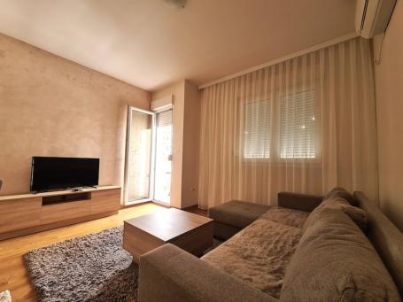 Jednosoban namješten stan, 45m2, City kvart, Podgorica