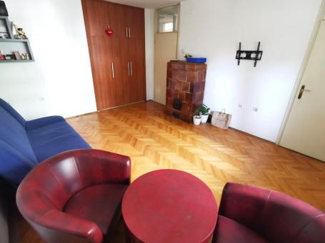 Dvosoban namješten stan, 82m2, Centar, Podgorica