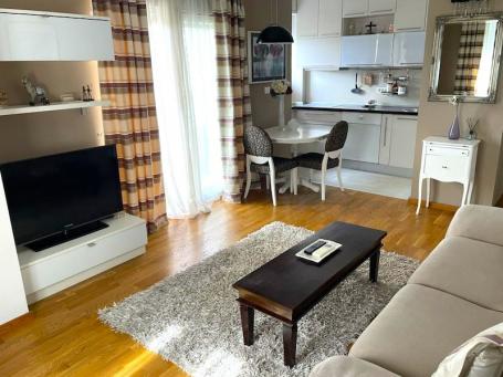 Dvosoban namješten stan, 64m2, City kvart, Podgorica