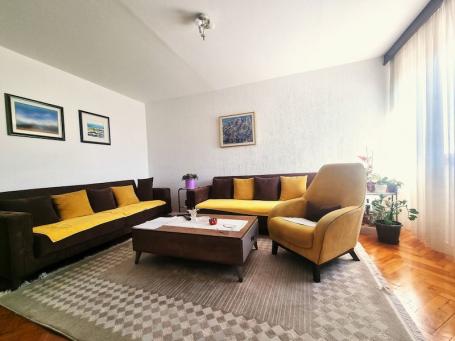 Trosoban namješten stan, 96m2, Zabjelo, Podgorica