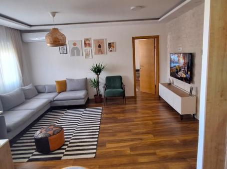Trosoban namješten stan, 89m2, Stara Varos, Podgorica