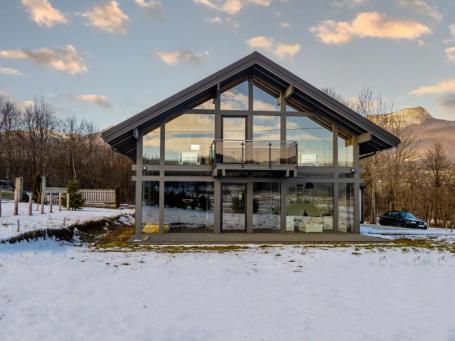 Luksuzna planinska vila u slikovitoj idili - samo korak od ski staza Kolašina