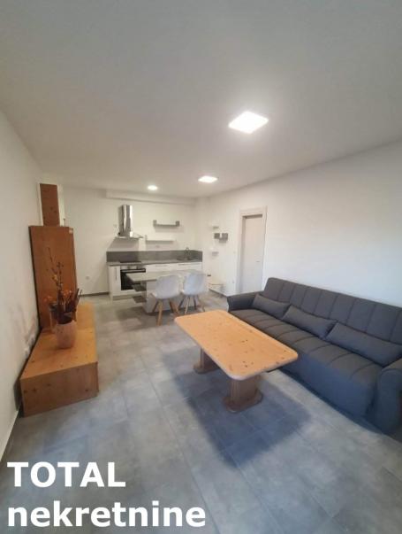 NOVI SAD - SALAJKA - 43. 00 m2