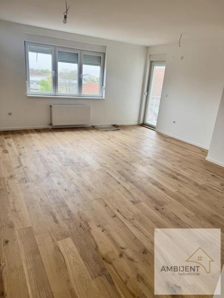 Trosoban stan u Staroj Pazovi - novogradnja