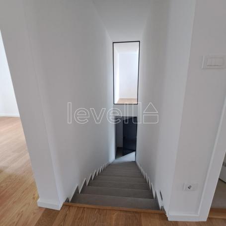 NOVI SAD - BULEVAR OSLOBOĐENJA - 104. 00 m2
