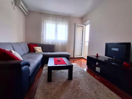 Jednosoban namješten stan, 50m2, Stari aerodrom, Podgorica