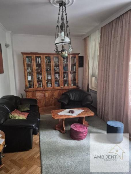 Odlična ponuda u samom srcu Zemuna. Veoma povoljno!