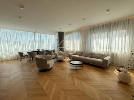 LUX Četvorosoban od 126m2 u Atraktivnoj Novogradnji
