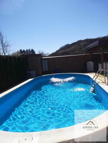 FENOMENALNA KUĆA SA BAZENOM 260m2, BANJA VRDNIK