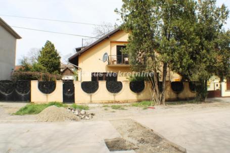 Bečej-Odlična kuča-nedaleko od Centra grada.