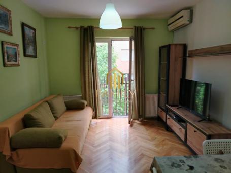 Garsonjrera na Grbavici - 27 m²