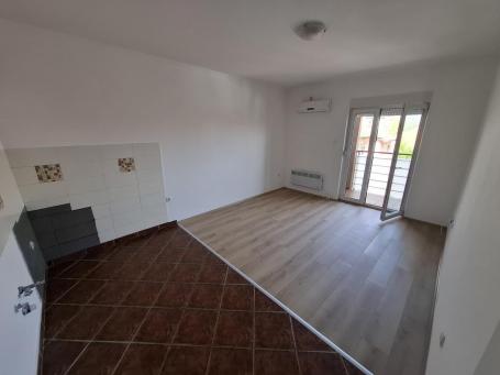 Dvosoban stan 48m Bulevar Evrope